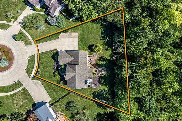 20220909_Medina_5437 Stillwood Dr_Melanie Timco-drone-01