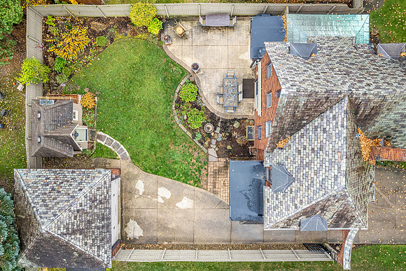 20221031_Akron_1253 Circle Dr_Mark Vittardi-drone-03